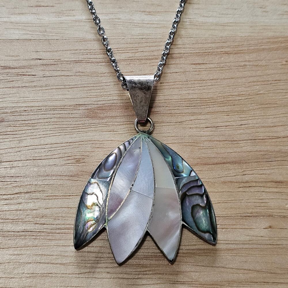 Vintage Alpaca Mexico Abalone & Mother of Pearl Lotus Floral Pendant Necklace